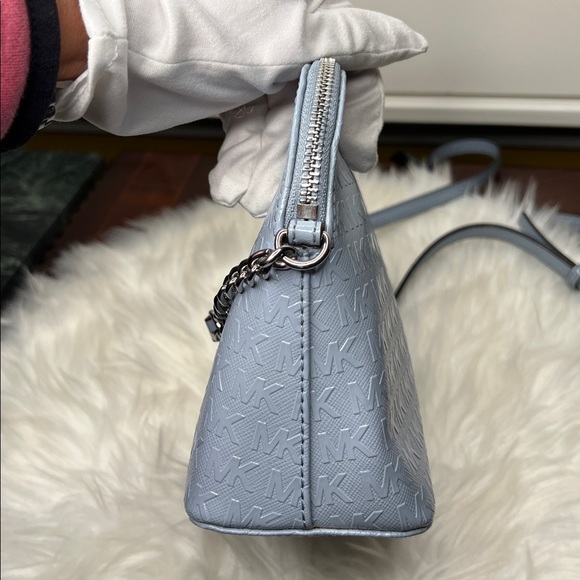Michael Kors Light Blue Jet Set Travel Medium Signature Logo Dome Crossbody Bag - Picture 5 of 17